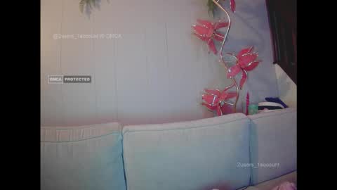 2users_1account online show from January 10, 4:03 am