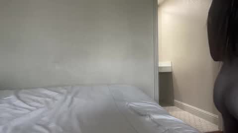 Snapshot of 304divinekarma chatting on November 14, 8:29 pm GamerBaddieLux online show from November 14, 8:29 pm