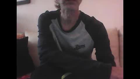 34colombiano34 online show from May 31, 8:43 am