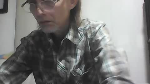 34colombiano34 online show from August 1, 7:40 am