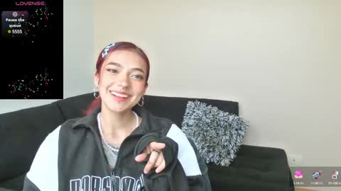 Snapshot of 3badweed3 chatting on February 6, 1:54 pm Sam online show from February 6, 1:54 pm