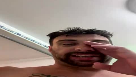 3legs online show from July 21, 7:49 pm