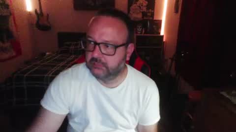 Snapshot of 3ndlessmike chatting on June 27, 11:04 am 3ndlessmike online show from June 27, 11:04 am