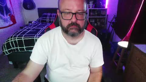 Snapshot of 3ndlessmike chatting on August 6, 11:17 pm 3ndlessmike online show from August 6, 11:17 pm