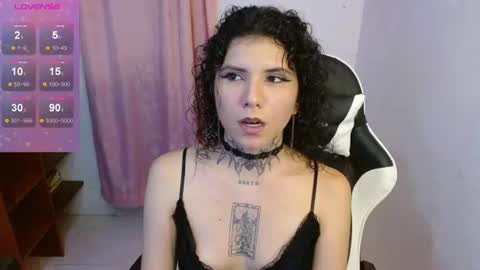 Snapshot of 3rika_gomez chatting on July 28, 3:24 am erika online show from July 28, 3:24 am