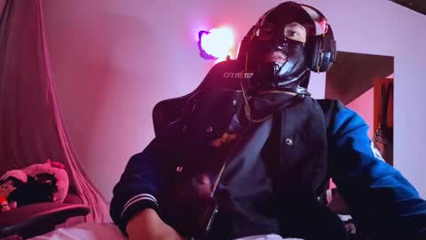 Snapshot of 3v1l_ chatting on November 13, 7:46 pm E V I L online show from November 13, 7:46 pm