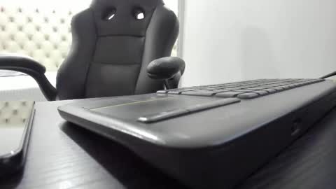 3X NAXAA online show from November 9, 12:47 pm