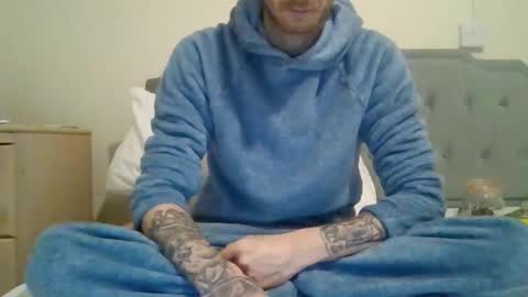 Snapshot of 420feetloverr420 chatting on March 27, 9:25 pm 420feetloverr420 online show from March 27, 9:25 pm