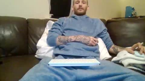 Snapshot of 420feetloverr420 chatting on April 9, 2:44 am 420feetloverr420 online show from April 9, 2:44 am