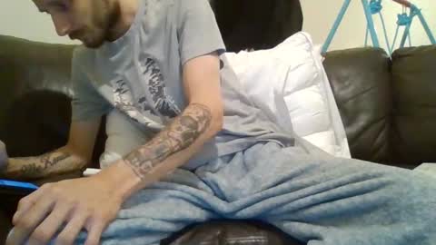 Snapshot of 420feetloverr420 chatting on May 6, 10:59 pm 420feetloverr420 online show from May 6, 10:59 pm