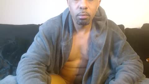 420flyguy online show from December 20, 12:52 am