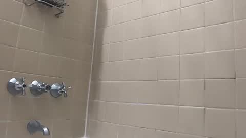 Snapshot of 48_yearoldho chatting on February 25, 2:58 am FreddyG online show from February 25, 2:58 am