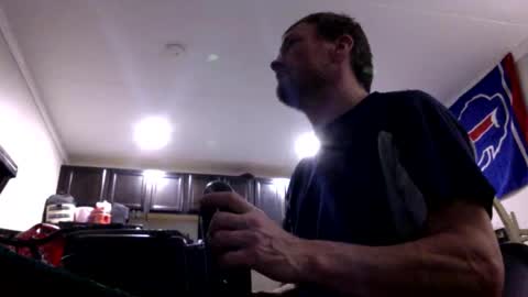4djmoore online show from April 6, 1:25 am