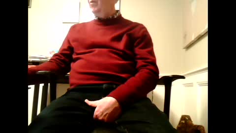 Snapshot of 4uguys chatting on December 16, 3:40 am 4uguys online show from December 16, 3:40 am