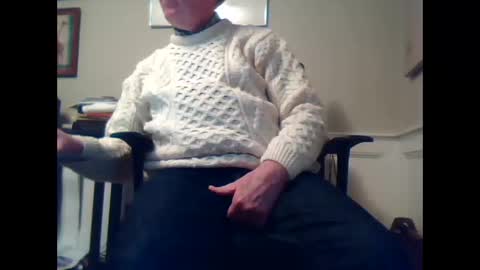 Snapshot of 4uguys chatting on January 14, 9:09 pm 4uguys online show from January 14, 9:09 pm