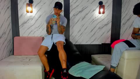 Snapshot of 50best chatting on January 8, 2:46 am 50best online show from January 8, 2:46 am