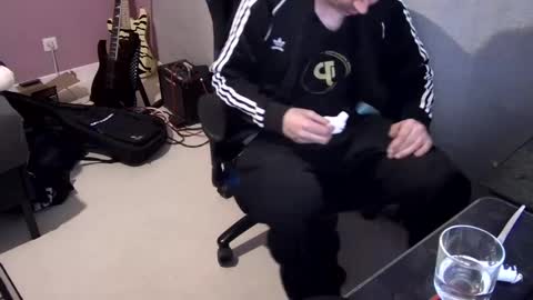 Larese Carlo online show from February 3, 6:49 pm