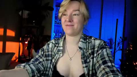 Snapshot of 5_in_one chatting on January 13, 4:39 am Sunshine online show from January 13, 4:39 am