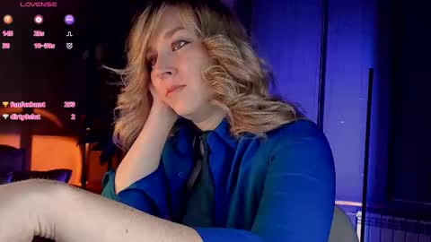 Snapshot of 5_in_one chatting on October 31, 4:02 am Sunshine online show from October 31, 4:02 am