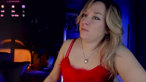 Snapshot of 5_in_one chatting on November 1, 4:25 am Sunshine online show from November 1, 4:25 am