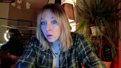 Snapshot of 5_in_one chatting on January 9, 4:26 am Sunshine online show from January 9, 4:26 am