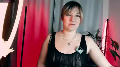 Snapshot of 5_in_one chatting on February 16, 3:46 am Sunshine online show from February 16, 3:46 am