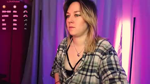 Snapshot of 5_in_one chatting on March 16, 3:45 am Sunshine online show from March 16, 3:45 am