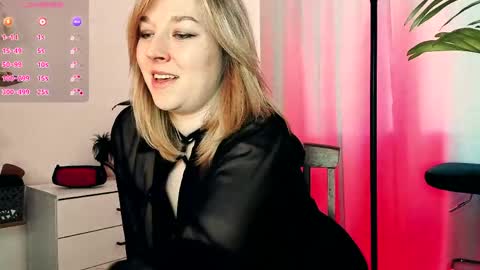 Snapshot of 5_in_one chatting on April 9, 6:19 am Sunshine online show from April 9, 6:19 am