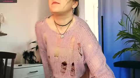 Snapshot of 5_in_one chatting on April 11, 6:29 am Sunshine online show from April 11, 6:29 am