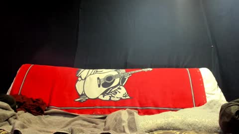 Snapshot of 5hbk chatting on December 11, 2:30 am Tettaz GetitJusy4ya online show from December 11, 2:30 am