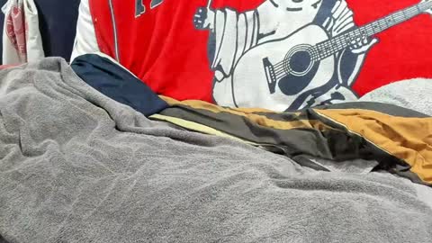 Snapshot of 5hbk chatting on December 24, 3:47 pm Tettaz GetitJusy4ya online show from December 24, 3:47 pm