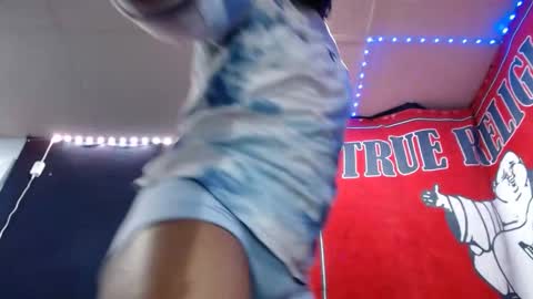 Snapshot of 5hbk chatting on November 22, 11:59 pm Tettaz GetitJusy4ya online show from November 22, 11:59 pm