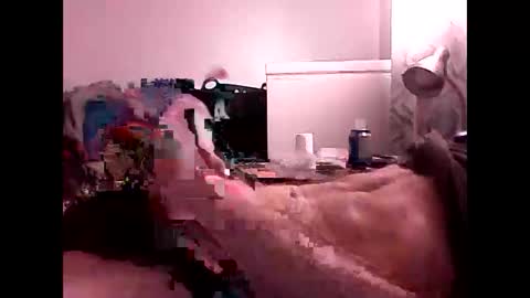 Snapshot of 60zeus60 chatting on April 4, 7:00 pm Zeus online show from April 4, 7:00 pm