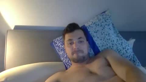 Snapshot of 69baby69baby chatting on June 3, 5:29 pm 69baby69baby online show from June 3, 5:29 pm