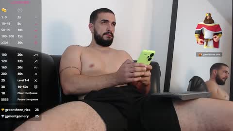 Snapshot of 69milk chatting on November 15, 9:43 pm 69milk online show from November 15, 9:43 pm