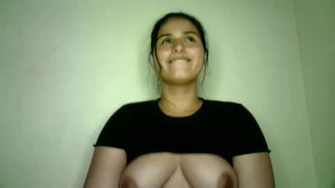 Snapshot of 69wildsex chatting on February 16, 9:59 am 69wildsex online show from February 16, 9:59 am