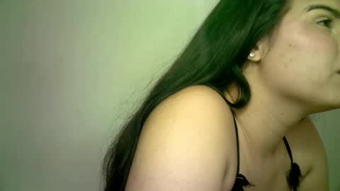 Snapshot of 69wildsex chatting on February 22, 6:17 am 69wildsex online show from February 22, 6:17 am