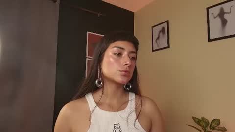 B R I E L A  online show from June 15, 11:29 pm