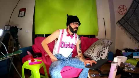 Snapshot of 6thsin chatting on December 21, 2:19 am 6thSIN online show from December 21, 2:19 am