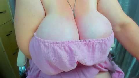 Snapshot of 777_brendi_777 chatting on November 17, 2:56 pm Brendi online show from November 17, 2:56 pm