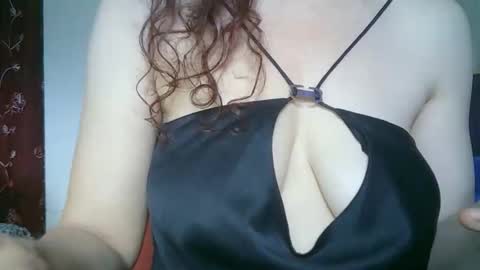 Lilu online show from May 12, 10:34 am