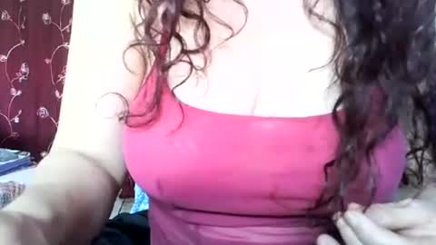 Lilu online show from August 5, 10:07 am
