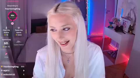 Snapshot of 7loren_wood7 chatting on October 24, 2:46 pm Loren Wood online show from October 24, 2:46 pm