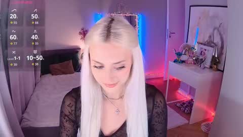 Snapshot of 7loren_wood7 chatting on October 27, 4:00 pm Loren Wood online show from October 27, 4:00 pm