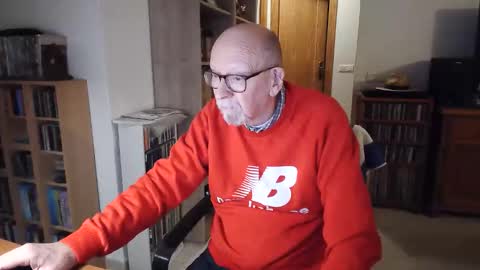 Snapshot of 7thsojourn chatting on November 26, 5:25 pm Papi online show from November 26, 5:25 pm