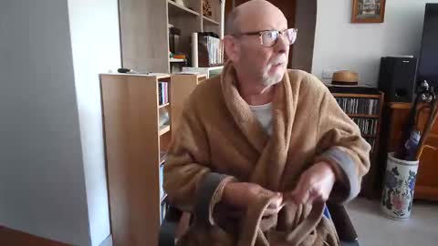  Papi  online show from February 15, 10:14 am