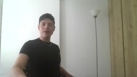 82tomas online show from April 21, 4:01 pm