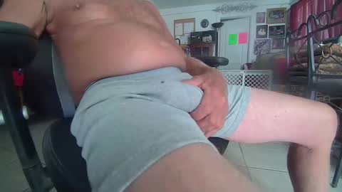 86406stud online show from April 15, 11:05 pm