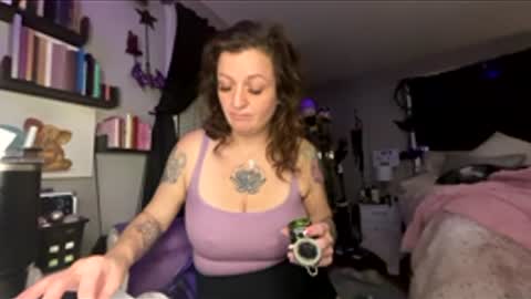 That girl online show from January 13, 5:13 am