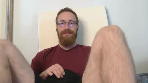 8InchesAndSomeHoles online show from April 15, 6:15 pm